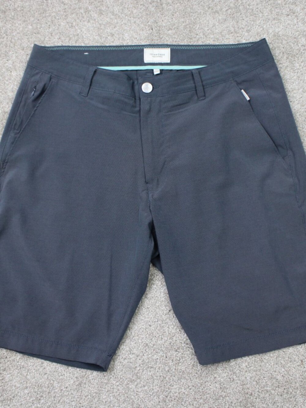 7 Diamonds Performance Shorts Mens 33 Blue 10" Beacon Flat Front Stretch Casual